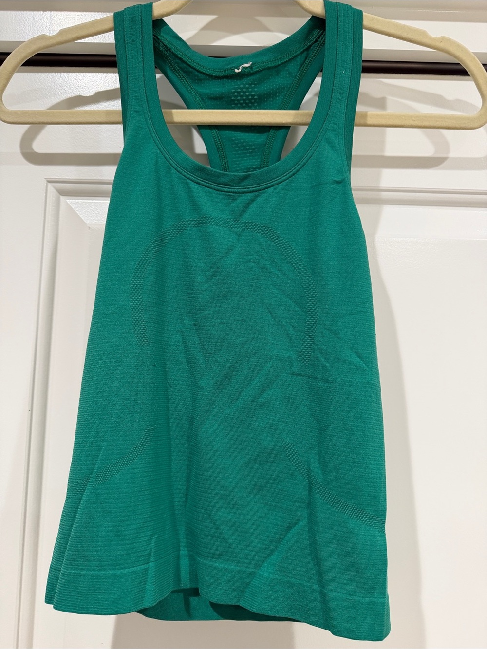 Lululemon swiftly tank cropped Women’s Green Racerback Performance Tank Top